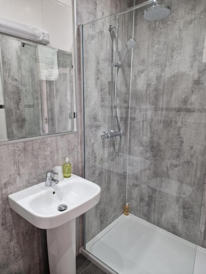 Bed and Breakfast Broadway House Лохарн Экстерьер фото