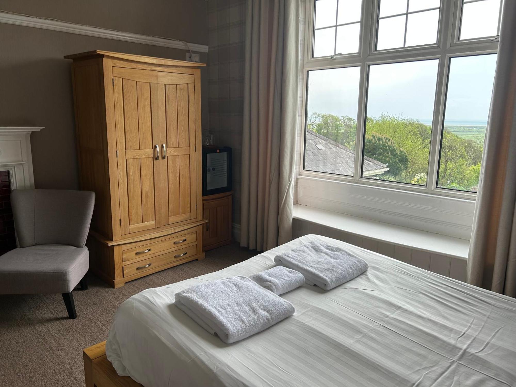Bed and Breakfast Broadway House Лохарн Экстерьер фото